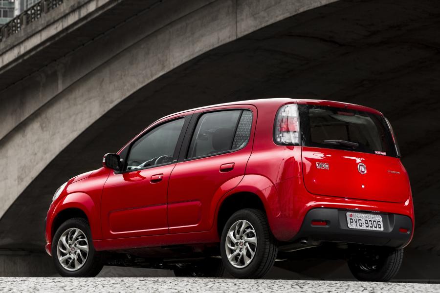  Fiat Uno Attractive 2016 года  (фото 17 из 28)